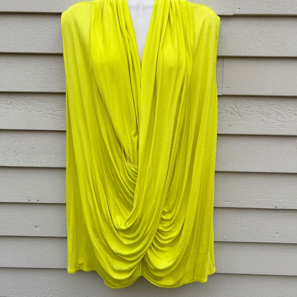 Jennifer Lopez Chartreuse jersey sleeveless top. Size Large.